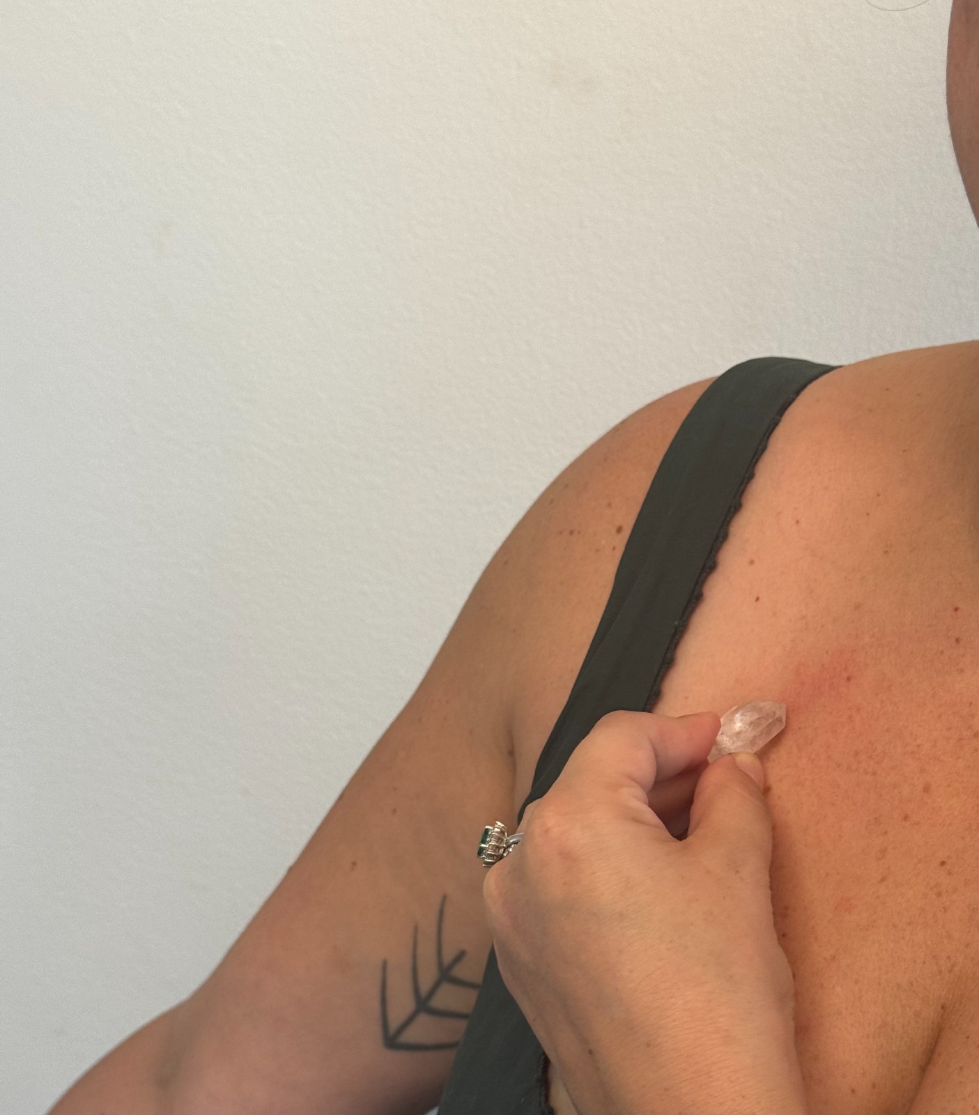 Using selenite at Lung 1 below the collarbone